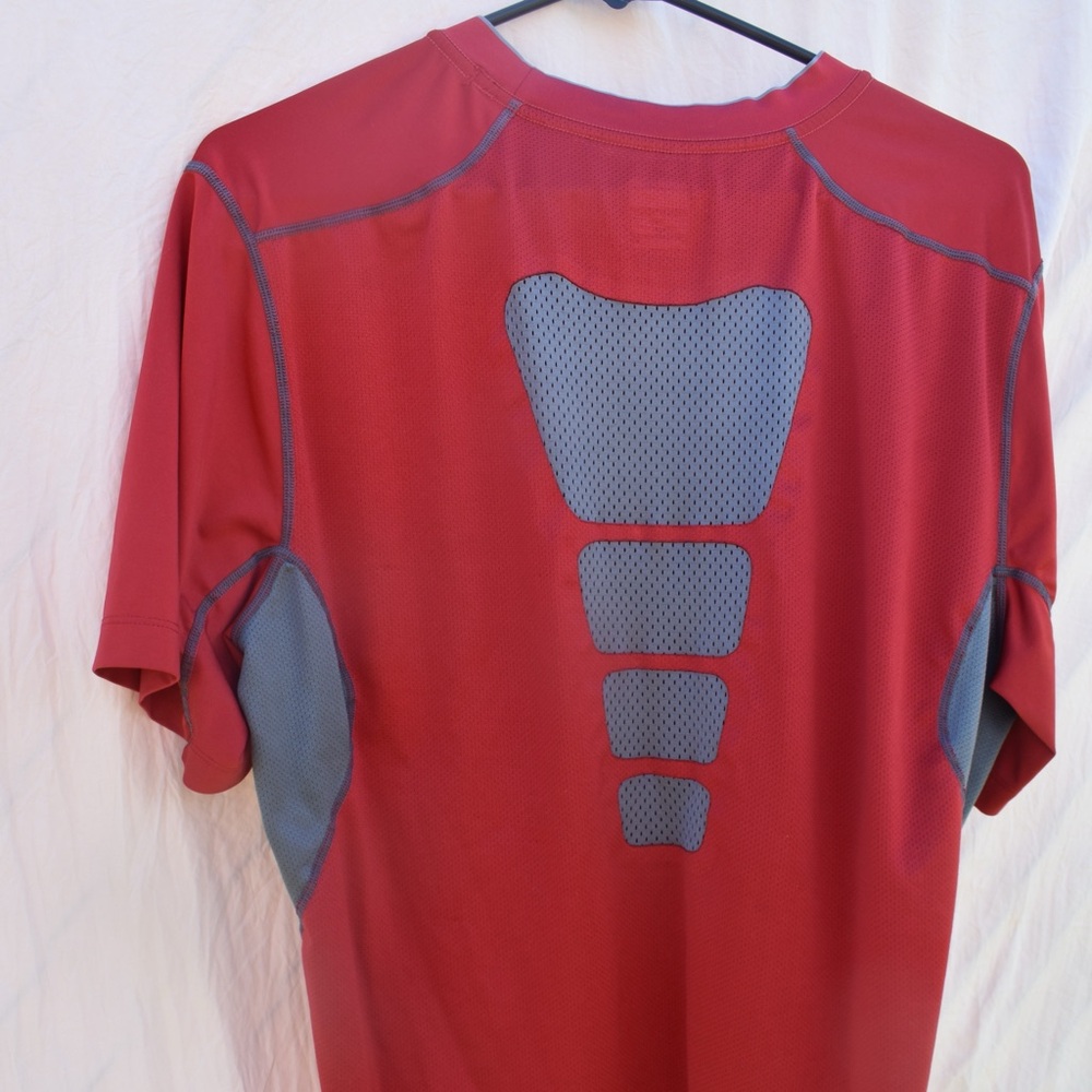 Nike Pro Large Tee - Picture 3 of 5